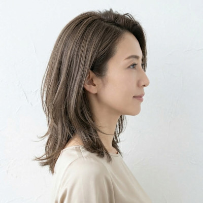 【小顔ひし形】大人ミディアムレイヤー×グレージュ