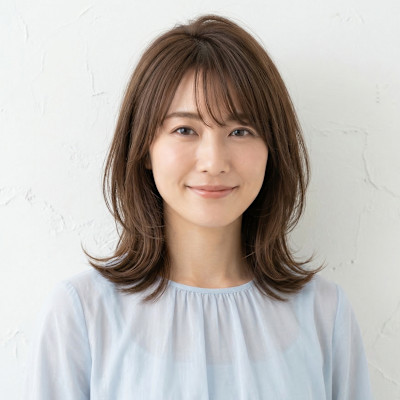 【30代40代】上品くびれ外ハネミディアム