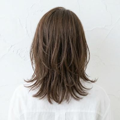 小顔レイヤー×鎖骨ミディアム【大人可愛いグレージュ】