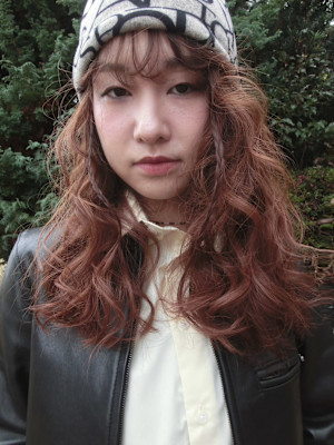 テラコッタブラウン × ラフスパイラルウェーブ