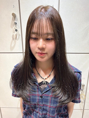 レイヤーカットイルミナカラー×山本かほ