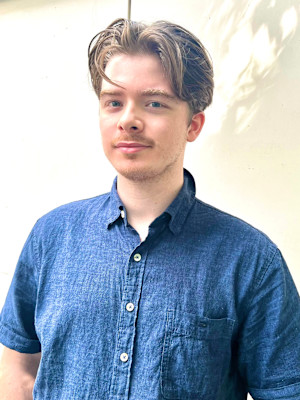 リバースセンターパート刈り上げセンターパートサーフカール