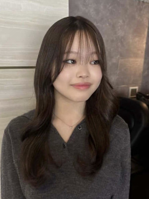 《矢崎萌々》ブラウンカラー/艶カラー/大宮/韓国