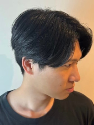 韓国風センターパート×ツーブロック！ニュアンスコンマヘア