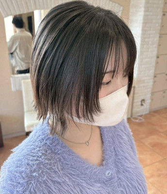 初カラーはお任せ下さい！バッサリボブ×透け感ベージュ