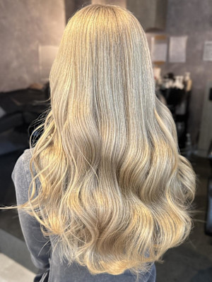 《巴結生》ホワイトベージュ/ハイトーンカラー