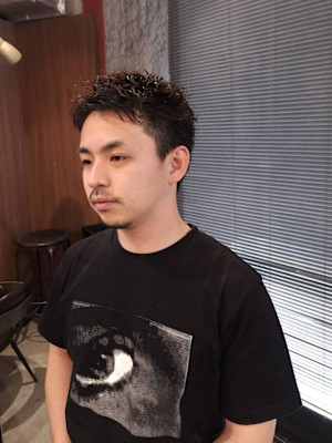 メンズのショートパーマスタイル