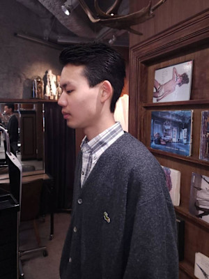 クラシカルなテクノショート