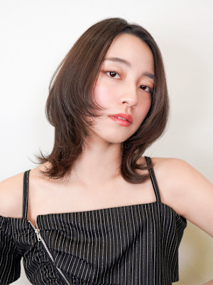 【La fith】顔回りレイヤー×くびれボブ×センターパート