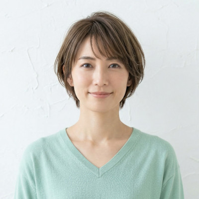 30代都会的大人ショート。面の艶＆動きアッシュベージュ