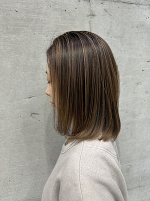 白髪ぼかしハイライト【池袋駅/要町駅/池袋西口】