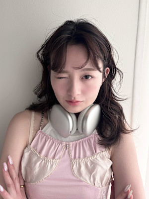 あざとフェイスレイヤー × ナチュラルくびれミディ