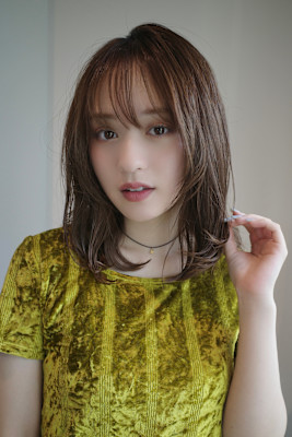 ミディアムレイヤー・ボブ/絶壁解消/２０代/３０代/長め 