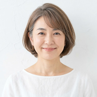 大人可愛い小顔ショートボブ◇手入れ楽ちん白髪ぼかしハイライト