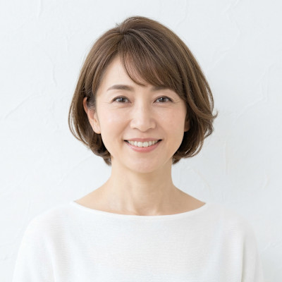 小顔＆大人可愛いふんわり上品ショートボブ