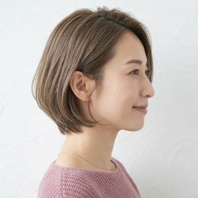 【360度美人】ツヤ感ミルクティーグレージュのまとまりボブ