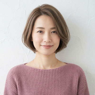 【360度美人】ツヤ感ミルクティーグレージュのまとまりボブ