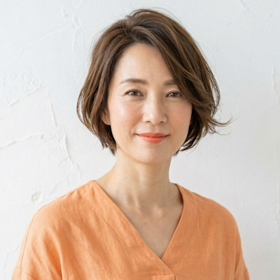 大人女性の上品ふんわりショートボブ