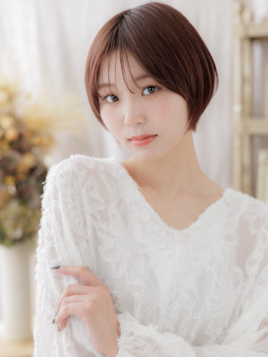 ローズブラウン前下がりコンパクトショートナチュラルショートb