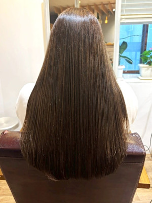 ブラウンベージュ 髪質改善トリートメント ロング 30代