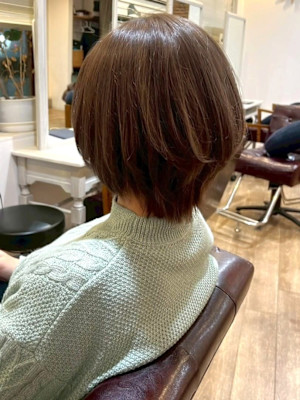 白髪ぼかしハイライト 透明感カラー レイヤー 髪質改善