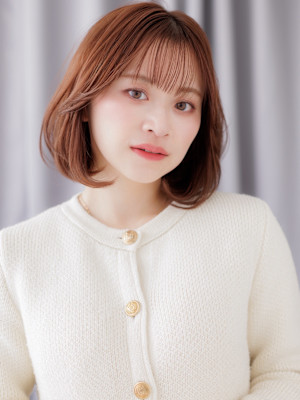 ミルクブラウンブリーチなしワンカール小顔丸みボブ30代40代