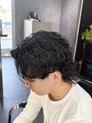 サーフカール海外風パーマセンターパート眉毛