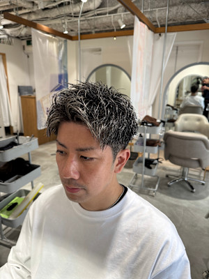 ホワイトハイライトショート