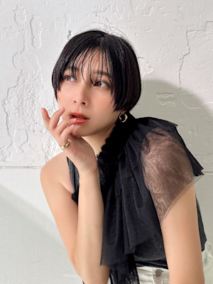 【La fith】マッシュショート×黒髪×シースルーバング