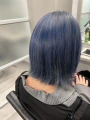 ネイビーカラー