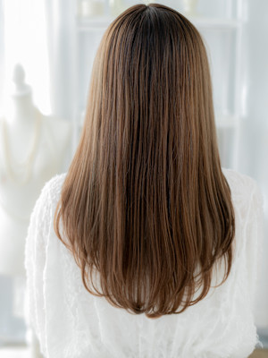 ダークアッシュ顔周りカットエアストレート　ミルクブラウンb