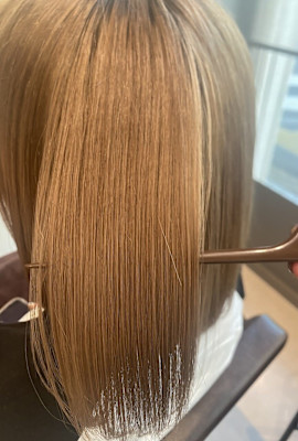 【スタイル】ミルクティーベージュ×髪質改善