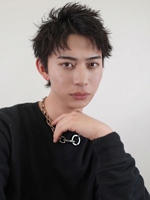 メンズカット×短髪×アップバング