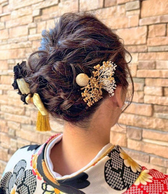 編み込みアレンジヘア