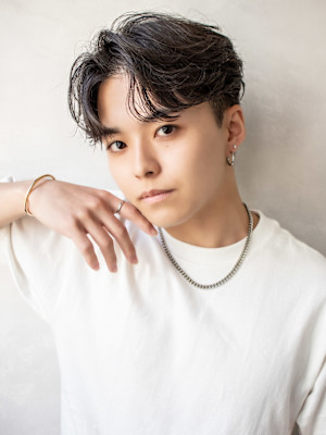 メンズサロン EIGHT MEN 新宿店×スタイル