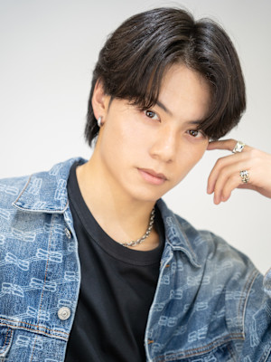 メンズサロン EIGHT MEN 新宿店×スタイル