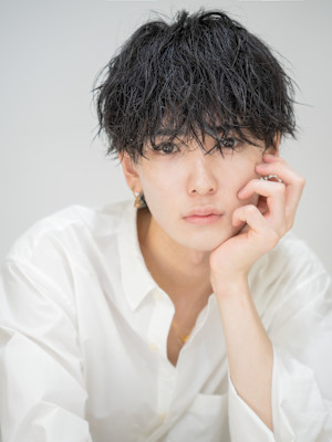 メンズサロン EIGHT MEN 新宿店×スタイル