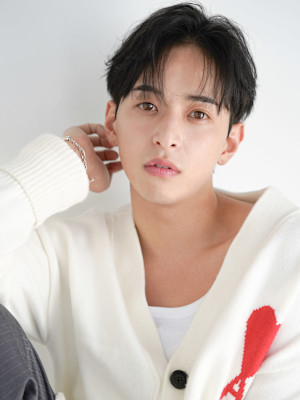 メンズサロン EIGHT MEN 池袋西口店×スタイル