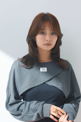 レイヤーカット/ミディアム【東京駅/丸の内】