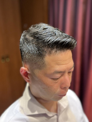 日本橋室町　日本橋　スキンフェード