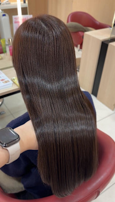 【伊勢原】イルミナカラー+髪質改善で叶える透明感オリーブ