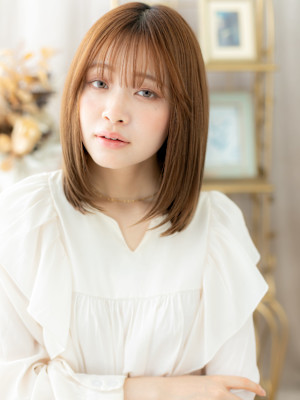 ミルクティーカラー艶髪ワンカールミディアム　ミルクブラウンb