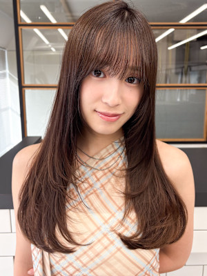 韓国風レイヤーロングヨシンモリ◎シースルーバング×艶カラー