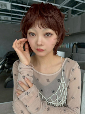 大人ショート 小顔 丸み ナチュラルブラウン