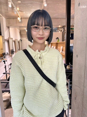 ケアブリーチボブウルフレイヤーハッシュカット