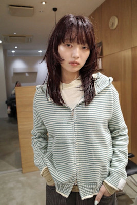 ミディアムウルフレイヤーハッシュカットココアブラウン