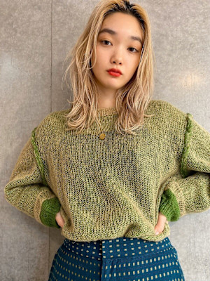 ケアブリーチウルフレイヤーハッシュカットベージュカラー