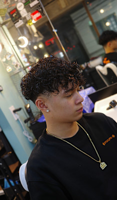 テーパーフェード×パーマスタイル