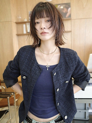 ボブウルフレイヤーハッシュカットココアブラウン