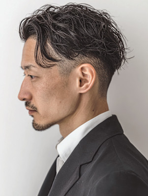 ビジネスマンに似合う大人パーマ